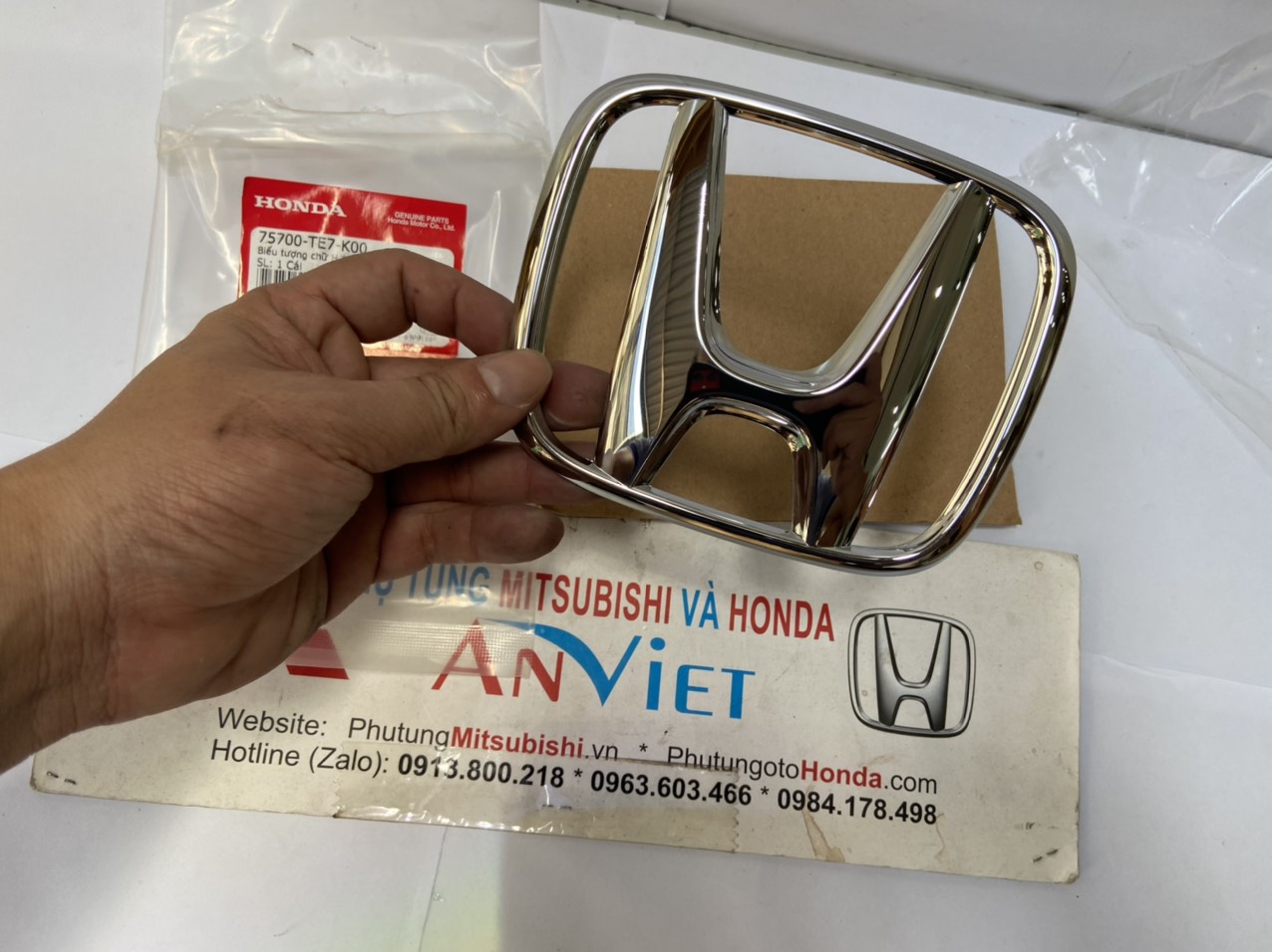 Lô gô trước Honda Brio